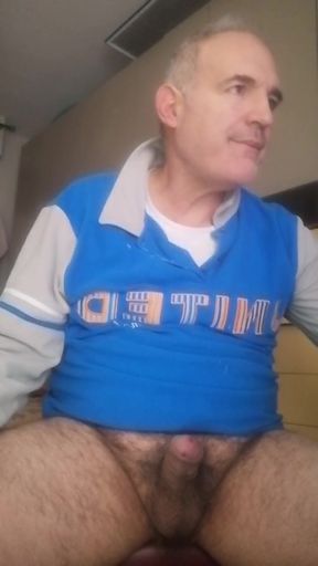 A Long, Hearty Cumshot for My Obedient Slave!