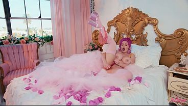 Lily Lou Turns Up The Heat In Her Pink Room With A Dildo And Vibrator Until She Cums - TWISTYS