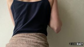 she cheated on her husband by squirting on a deep fist in public