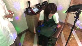 大学生カラオケ店員と室内ねっとりsex