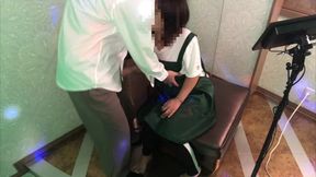 大学生カラオケ店員と室内ねっとりsex