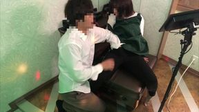 大学生カラオケ店員と室内ねっとりsex