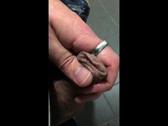 Str8 daddy cum in public toilet