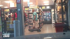 aprontando na rua paramos num mercado 24h e as safadas ficaram peladinhas com um monte de gente passando - nicoly mattos - fanny prado official - myke brazil