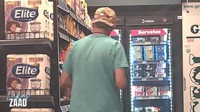 aprontando na rua paramos num mercado 24h e as safadas ficaram peladinhas com um monte de gente passando - nicoly mattos - fanny prado official - myke brazil