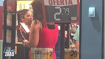 Aprontando na rua paramos num mercado 24h e as safadas ficaram peladinhas com um monte de gente passando - Nicoly Mattos - Fanny Prado Official - Myke Brazil