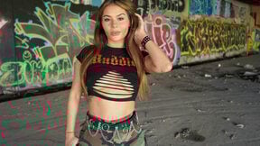 Busty skater chick wants new dick to ride