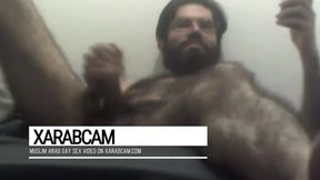 Libyan muslim bearded Arab jerking off big time - Arab Gay