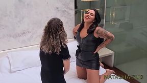 Dessa vez a submissa encontrou uma dominadora que pegou ela sem d&oacute_