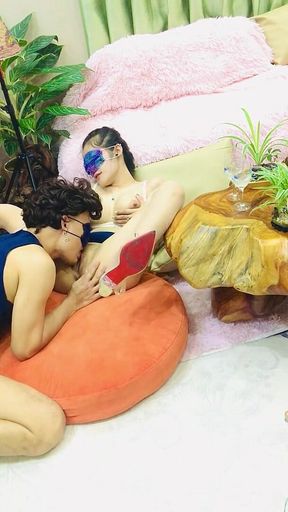My Lover Just Loves to Kiss Her Pussy