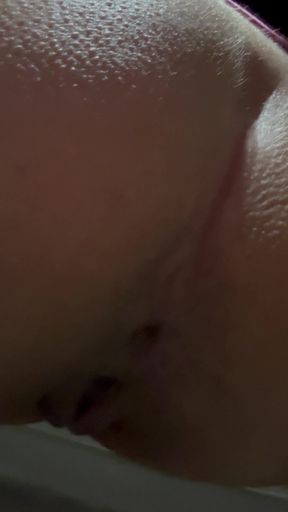 Facefuck princess Sadie gets impaled by her fan Poppy