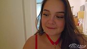 Un ami vient me baiser à l'hôtel