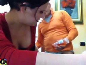 Giovane Italiana Si fa Scopare da Vecchio