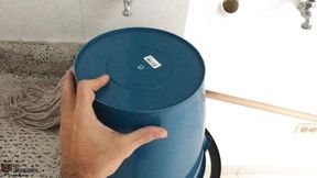 Find Her in the Shower, I Put Her to Suck and Then I Give Her Hard Sex and Rich Cum-pussy - Porn in Spanish