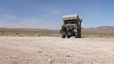 Emma Hicks fucks step dad in the desert