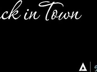 Black Honeys Have Romantic Night Bang