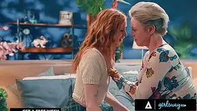 Dee Williams And Scarlet Skies In Stacked Milf Gets Raw With Redhead Babe