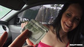 Niki Risky Public Sex Outdoors