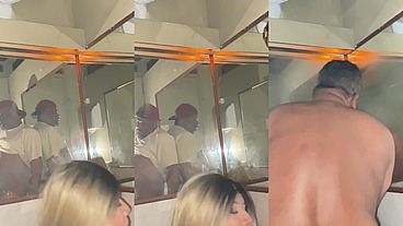 Mamando segurança da boate para não pagar entrada sem tarjas