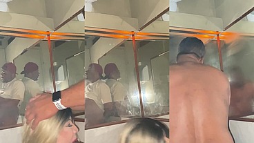 Mamando segurança da boate para não pagar entrada sem tarjas