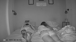 pongo c&aacute_mara oculta en la habitaci&oacute_n para grabar como me follo a la vecina