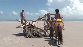 Druuna Diva Enjoys a Beach Adventure in the Sun