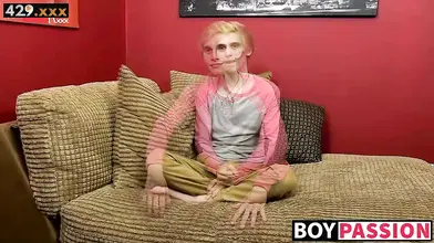 Rugged Toy Play - Twinks Rippling Abs & Ass Massage Session
