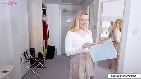 Housekeeping Hottie - New Life For A Housemaid