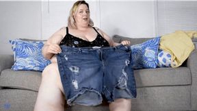 Pleasantly Plump: Tight Shorts Try-On - MP4