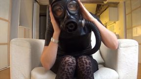 Gasmask Mistress in Leather