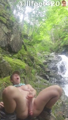 Slut too excited at the taught of getting caught outdoor starts squirting like crazy with her dildo