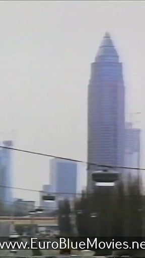 Downtown 18 - Analia