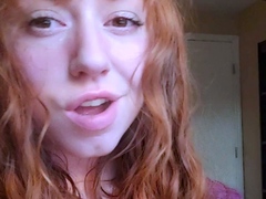 Blonde amateur gives webcam show with toys