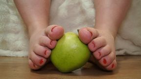 Playing with my toes on a green apple | Total silence