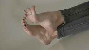 SexyMatureSexyFeet (WMV)