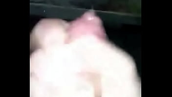 Batendo uma punheta  de manh&atilde_