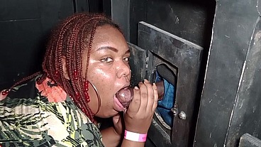 Minha cunhada safada mamou vários caras na festa Sapeca com Doidera de halloween