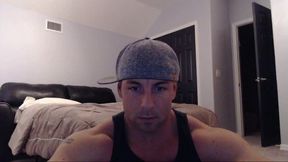 Big Bodybuilder Body Model Just Typing for 11 Minutes