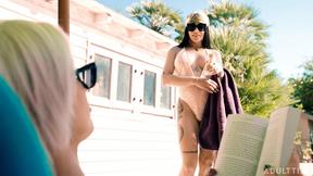 ”Kenzie Taylor's Unexpected Attraction to Eva Maxim”