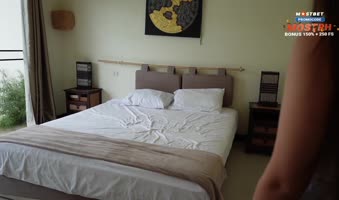 Sharing a Bed with Stepsis Deluxe_Bitch in Steamy Family Swap