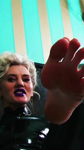 Sweat Slave Humiliatrix