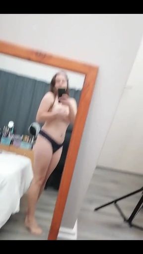 718127377820954624.mp4