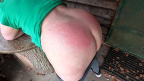 Ass spanking in the hut