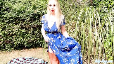 Lady Lucy Gresty Outdoor Big Natural Tits Tease