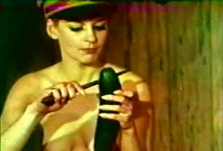 Slutty and kinky babe got her pussy poked with some plastic dildo