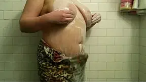Hot fat BBW HOT MOM & pregnant transgender futunari in bathroom with huge
