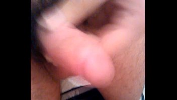 Masturbandome en el ba&ntilde_o