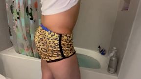 Sneak peek striptease in jockstrap bath shocker