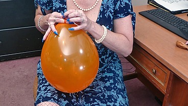 Ms Lee's Sex Ed - Balloons or Blowjobs