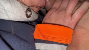 encuentro a mi hermanastra descansando en tanga aprobecho y le metro la verga la putita se trago toda la leche